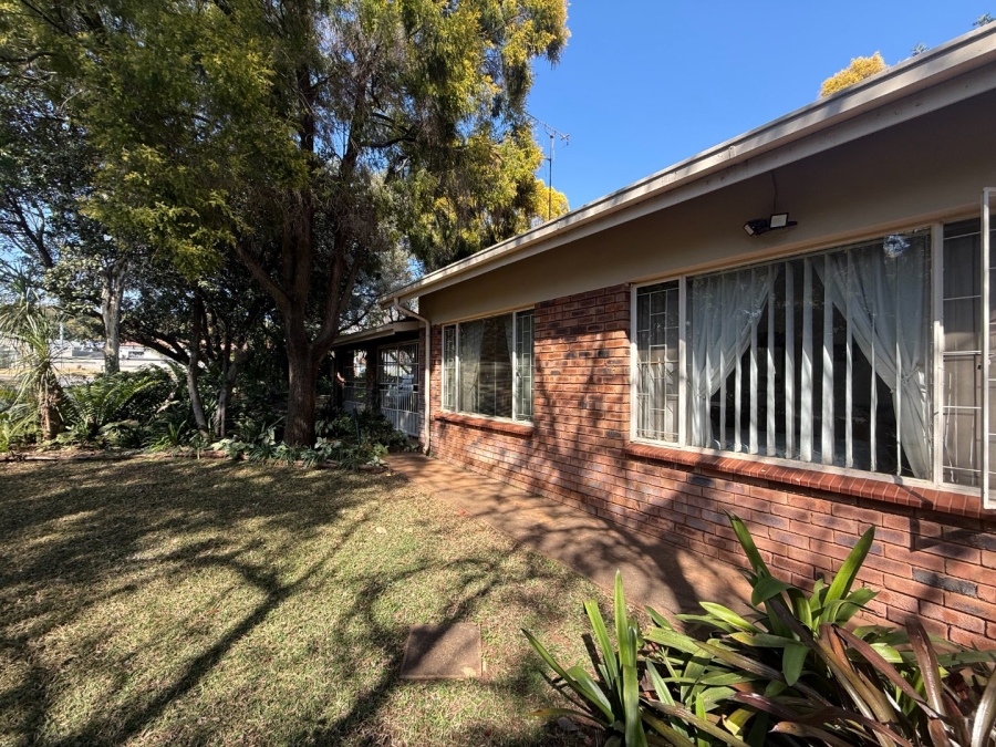 3 Bedroom Property for Sale in Ifafi North West